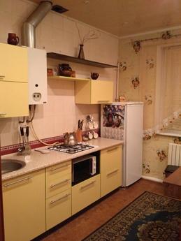 Her şey çok rahat 2-sq-ra, Dnipro (Dnipropetrovsk) - günlük kira için daire