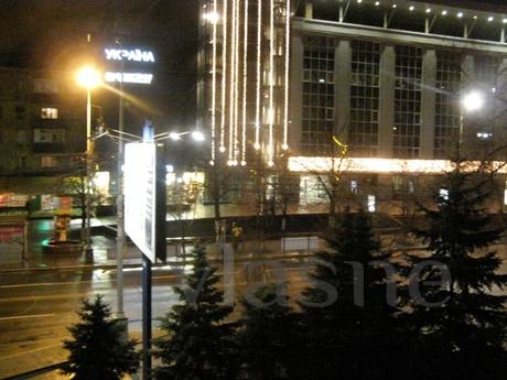 Rent one one k.kv. in the center, Mariupol - günlük kira için daire