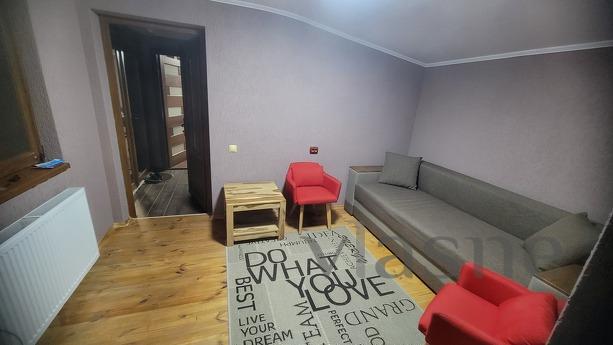 Затишний будинок, Берегово - квартира подобово