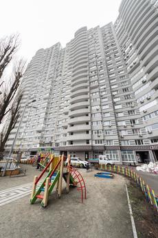 VIP apartment, Left Bank IEC new buildin, Kyiv - günlük kira için daire