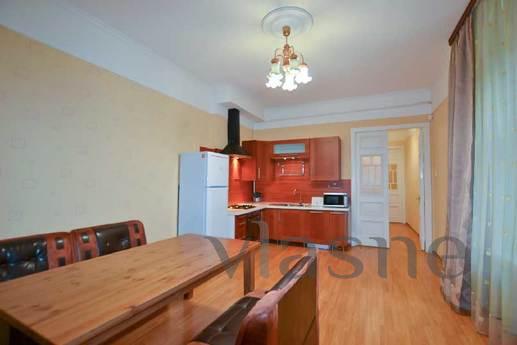 Huge apartment in the heart of St. Peter, Saint Petersburg - mieszkanie po dobowo