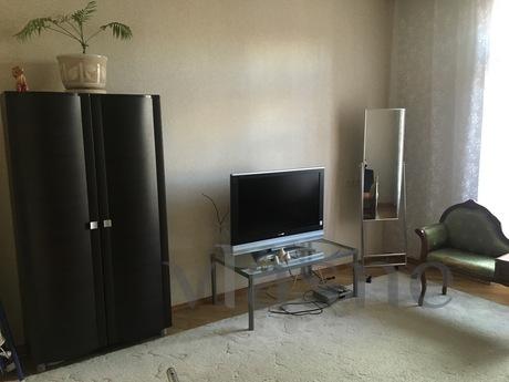 Daily; weekly rent 2 room apartment in the city center with 