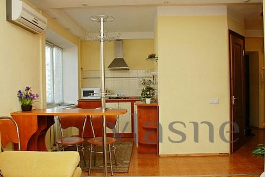 Rent 1-bedroom apartment in the historic center of Odessa. E