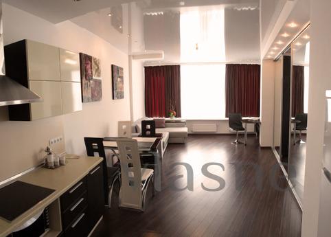 One bedroom apartment, studio-kitchen, bedroom with king siz