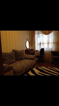 Sözü teslim edeceğim. 2 odalı daire Cher, Chernomorsk (Illichivsk) - günlük kira için daire