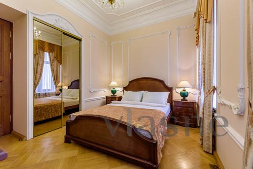 Cozy apartment in the very center, Saint Petersburg - mieszkanie po dobowo