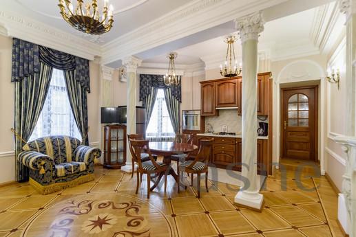 Cozy apartment in the very center, Saint Petersburg - mieszkanie po dobowo