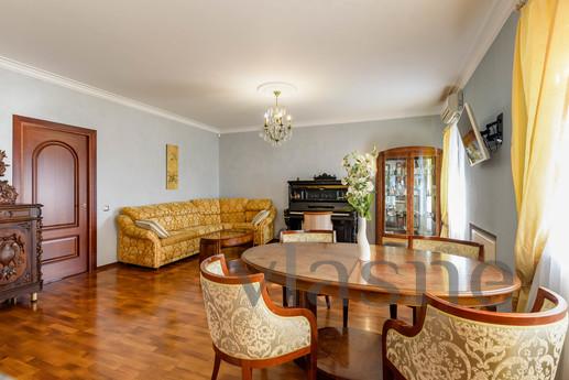 VIP apartment on Mayakovsky, Saint Petersburg - günlük kira için daire