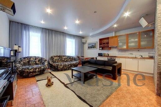 Spacious apartment near the Church of the Savior on Blood Ap