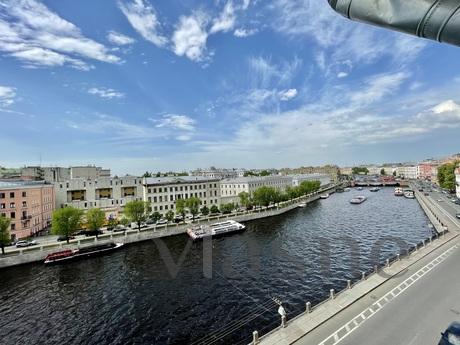 Apartment overlooking the Fontanka River, Saint Petersburg - günlük kira için daire