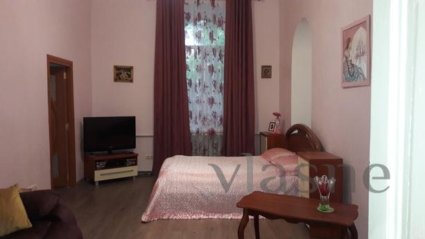 2 bedroom apartment in the center of Ode, Odessa - apartment by the day