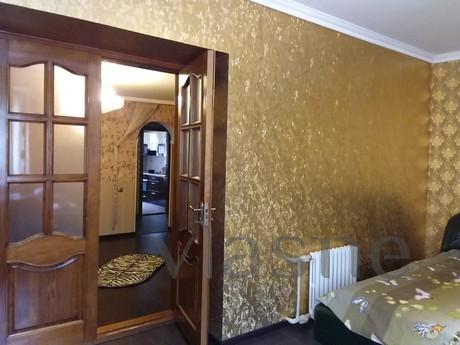 Rent three-room, Odessa - apartment by the day