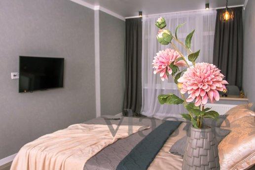 Beautiful 1 bedroom apartment, Odessa - apartment by the day