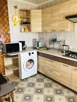 Rent a three-room apartment, Serhiivka - günlük kira için daire