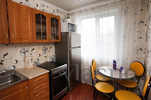 2 bedroom apartment, Novokuznetsk - apartment by the day