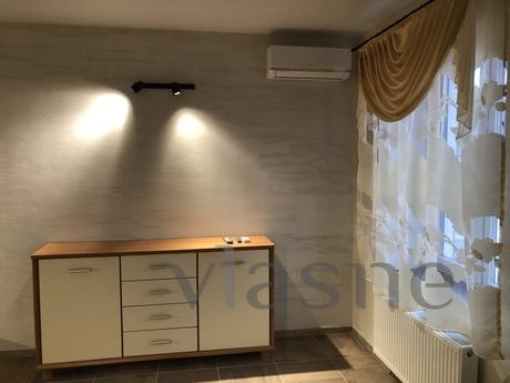 Studio apartment in a private house, Chernomorsk (Illichivsk) - apartment by the day