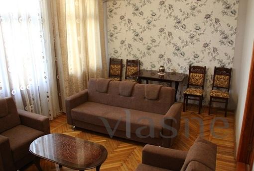 Apartment in Baku kvartirana day. One bedroom flat in the ce