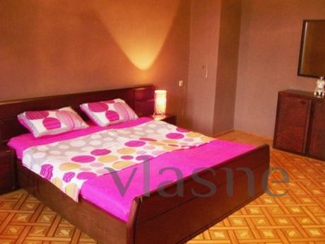 For rent for rent 3 bedroom apartment in the center of Baku,