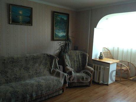 Apartment for rent, three rooms, 6 beds. Near the house ther
