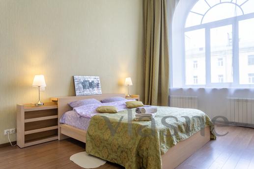 A huge bright apartment on Pestel, 14, Saint Petersburg - günlük kira için daire