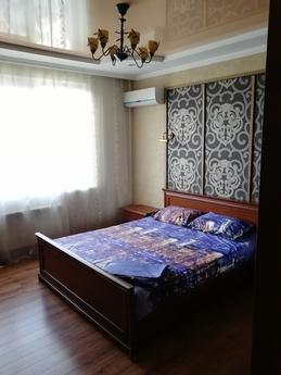Benzer şekilde, 2 odalı bir daire sınıfı, Ivano-Frankivsk - günlük kira için daire