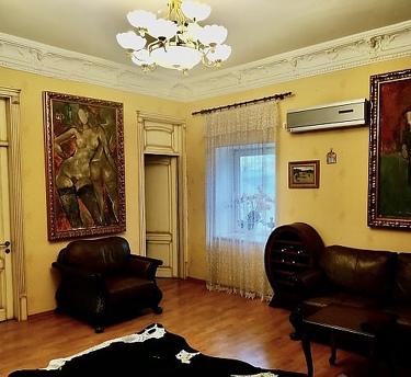Apartments in the historic city center, Odessa - günlük kira için daire