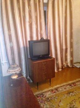 Bedroom at a good price, Rostov-on-Don - günlük kira için daire