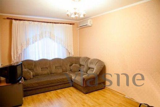 1 bedroom at night on the street, Michur, Samara - günlük kira için daire