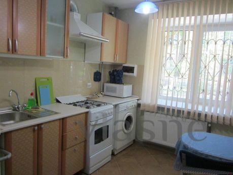 3 BR  Yuri Pavlov, 7a, Samara - günlük kira için daire