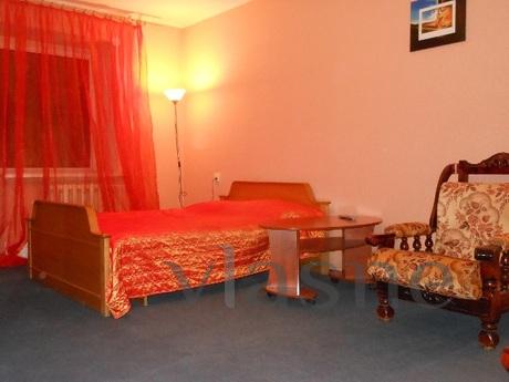 1 bedroom on the night street, Ventsea,, Samara - günlük kira için daire
