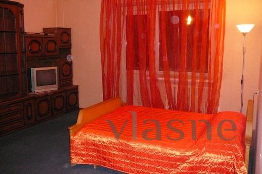 1 bedroom on the night street, Ventsea,, Samara - günlük kira için daire