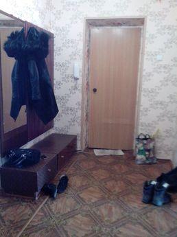 3-bedroom apartment on the night street,, Samara - günlük kira için daire