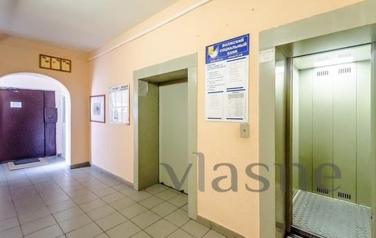2 rooms, day Kiev 13, Samara - günlük kira için daire