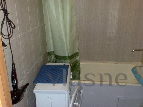 2 bedroom apartment renovated, Yekaterinburg - apartment by the day