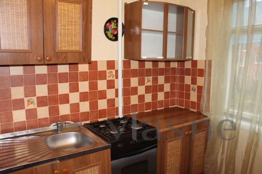 Apartment for rent Ordzhonikidze (Pokrov, Staraya pokrovka - günlük kira için daire
