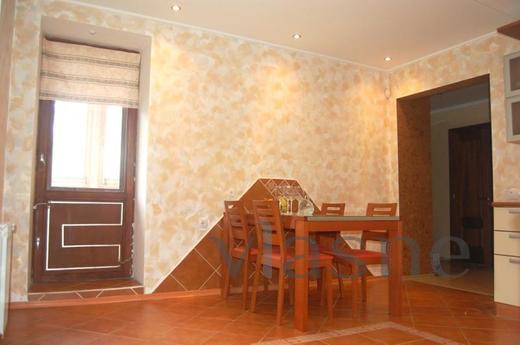 In a large apartment Mayakovskaya, Saint Petersburg - apartment by the day