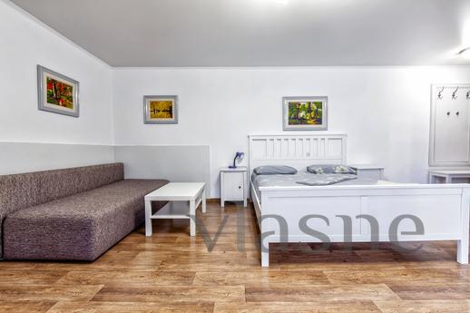 Clean and comfortable apartment in the c, Almaty - günlük kira için daire