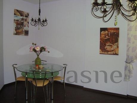 Rent three-room apartment, Kyiv - apartment by the day