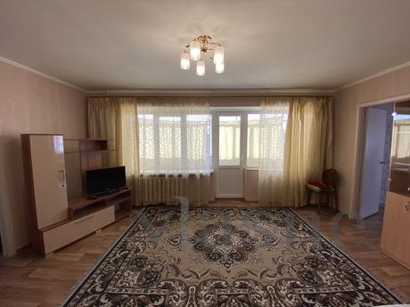 Merkezde iki odalı daire, Mykolaiv - günlük kira için daire