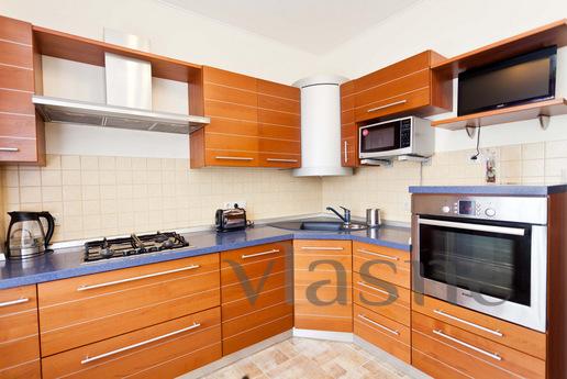 3-bedroom in the center. Komsomolskaya, Moscow - günlük kira için daire