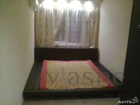 2-bedroom  7 Guards, Volgograd - günlük kira için daire