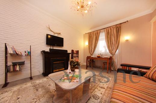 2-room VIP apartment for respectable, Almaty - günlük kira için daire