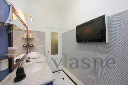 2-room VIP apartment for respectable, Алмати - квартира подобово