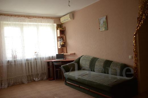 Сдам свою 3-х. комнатную квартиру, Черноморск (Ильичевск) - квартира посуточно