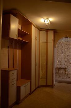 Rent my 3. room apartment, Chernomorsk (Illichivsk) - apartment by the day