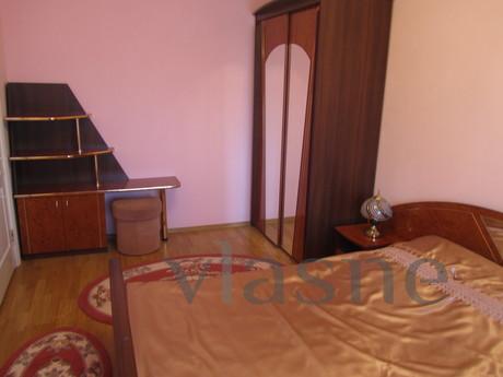 2-in. apartment in the center, repairs,, Kamianets-Podilskyi - apartment by the day