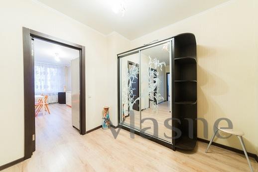 2-bedroom apartment in Radishcheva, Saratov - günlük kira için daire