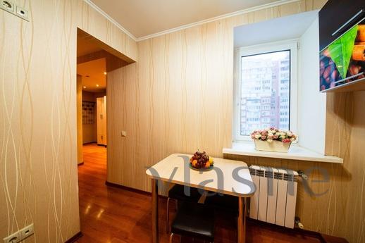 1 bedroom apartment on Vavilova, Saratov - günlük kira için daire