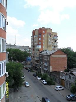 1 bedroom apartment 'de luxe', Rostov-on-Don - günlük kira için daire