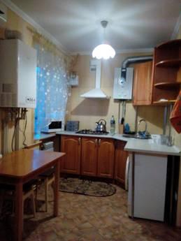 Сдам 2-х комн.квартиру в центре, Бердянск - квартира посуточно